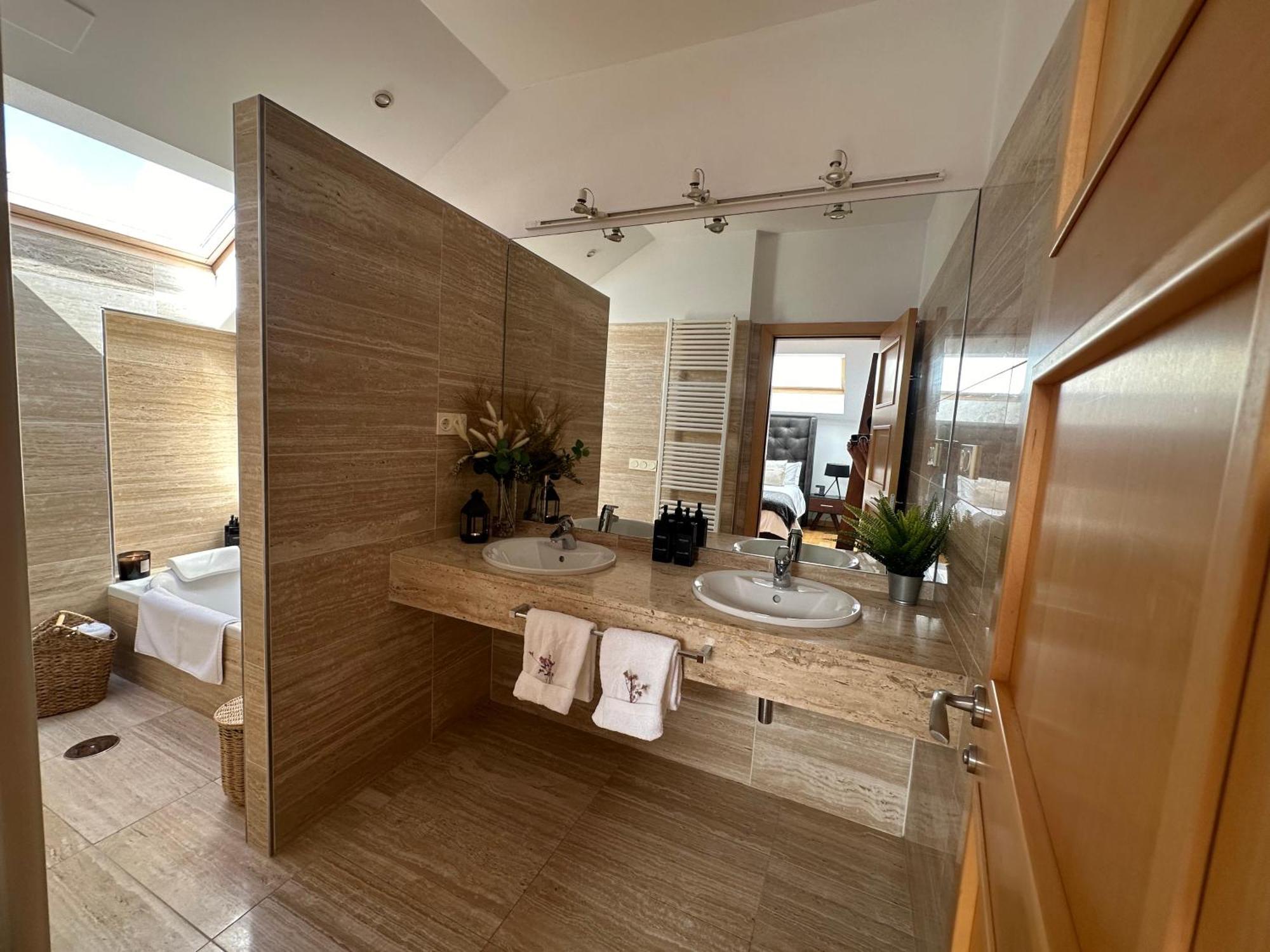 Bustos Home Apartamento Хихон Экстерьер фото